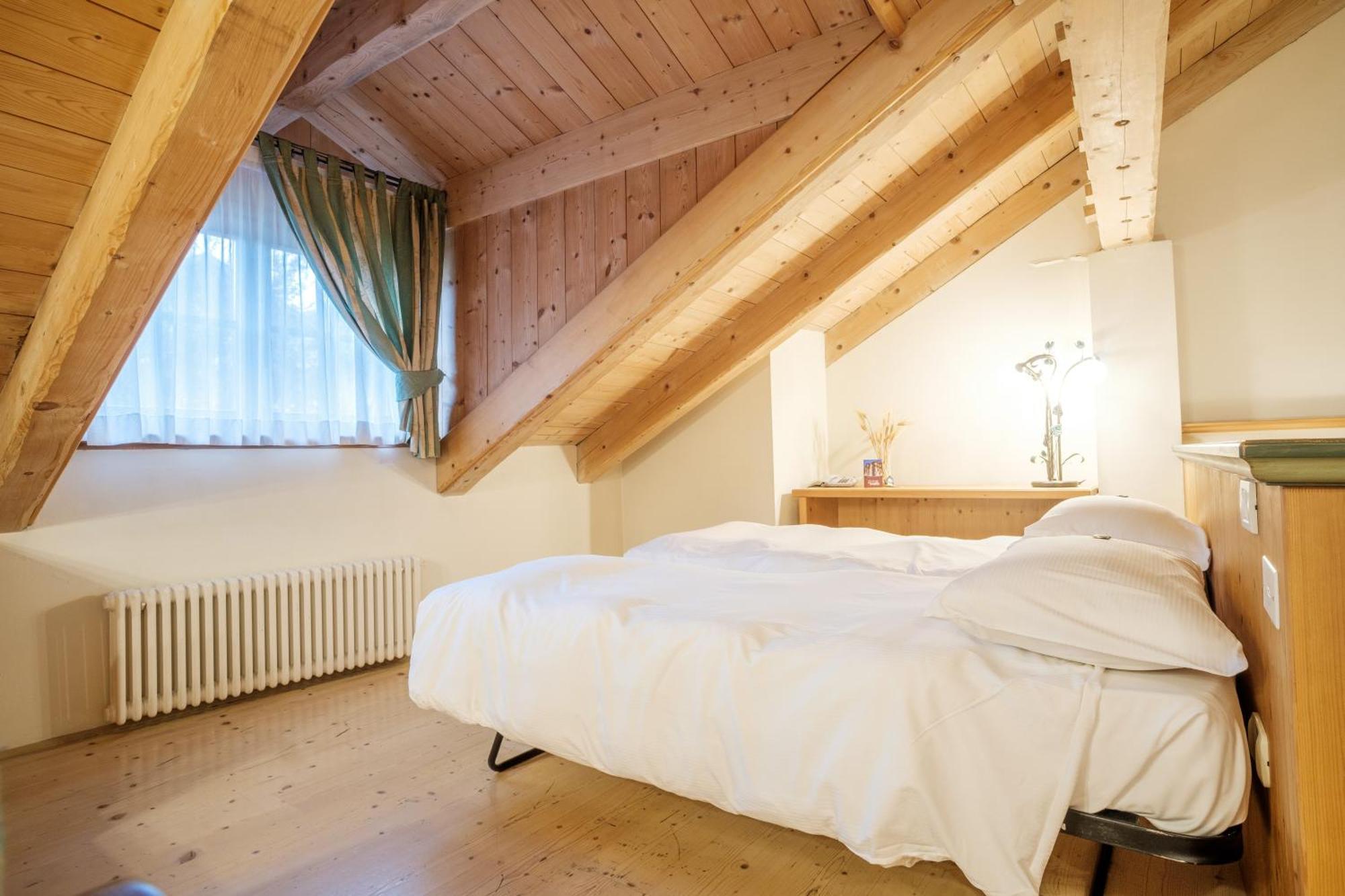 Casa Moresc Spiazzo  Room photo