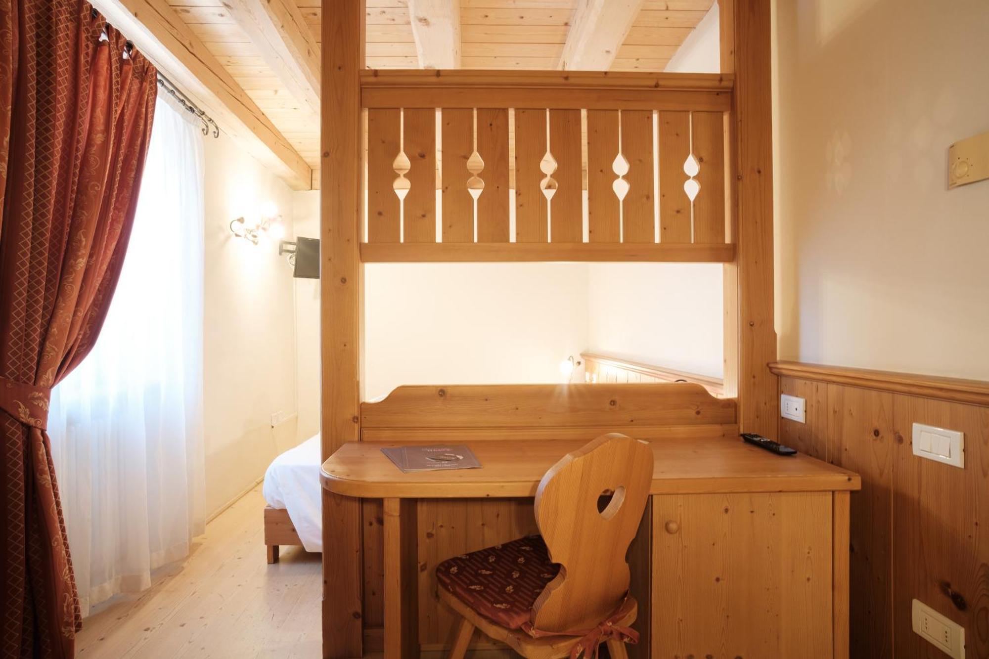 Casa Moresc Spiazzo  Room photo